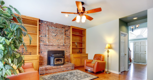 Sitting area with ceiling fan